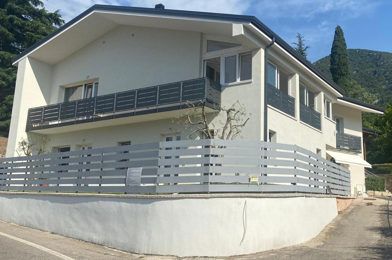 Garda 33 Caprino Veronese Apartment Ngoại thất bức ảnh