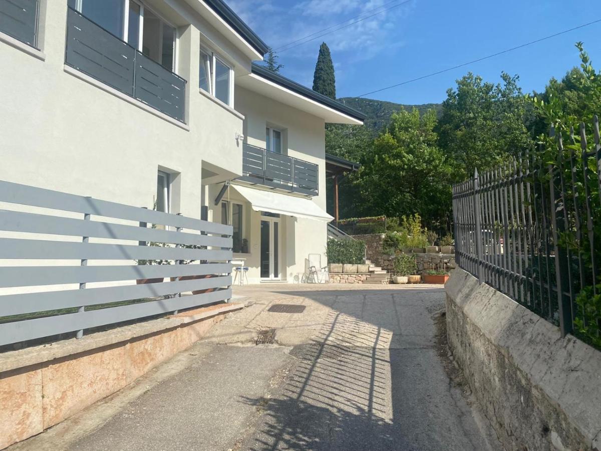 Garda 33 Caprino Veronese Apartment Ngoại thất bức ảnh